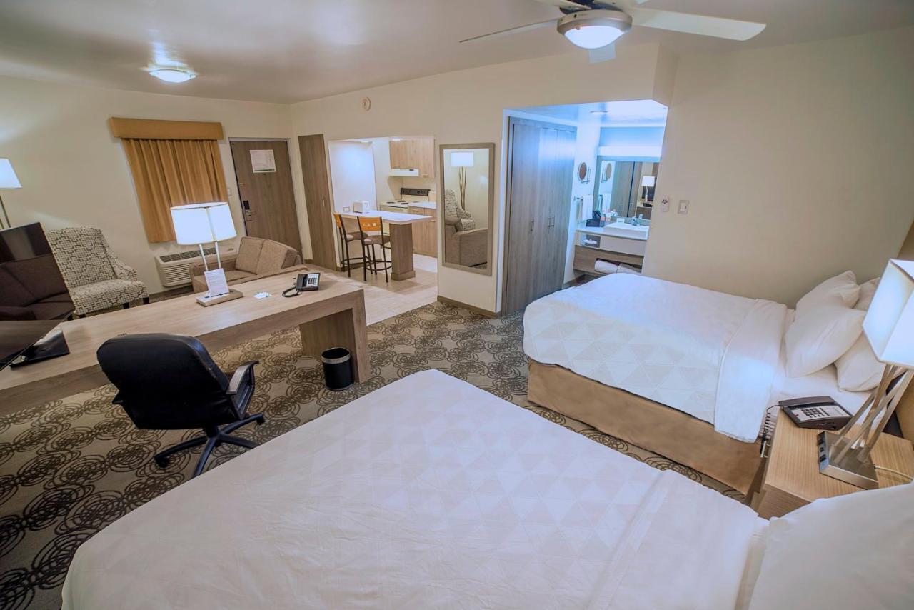 Holiday Inn Hotel & Suites Chihuahua By Ihg Exteriör bild