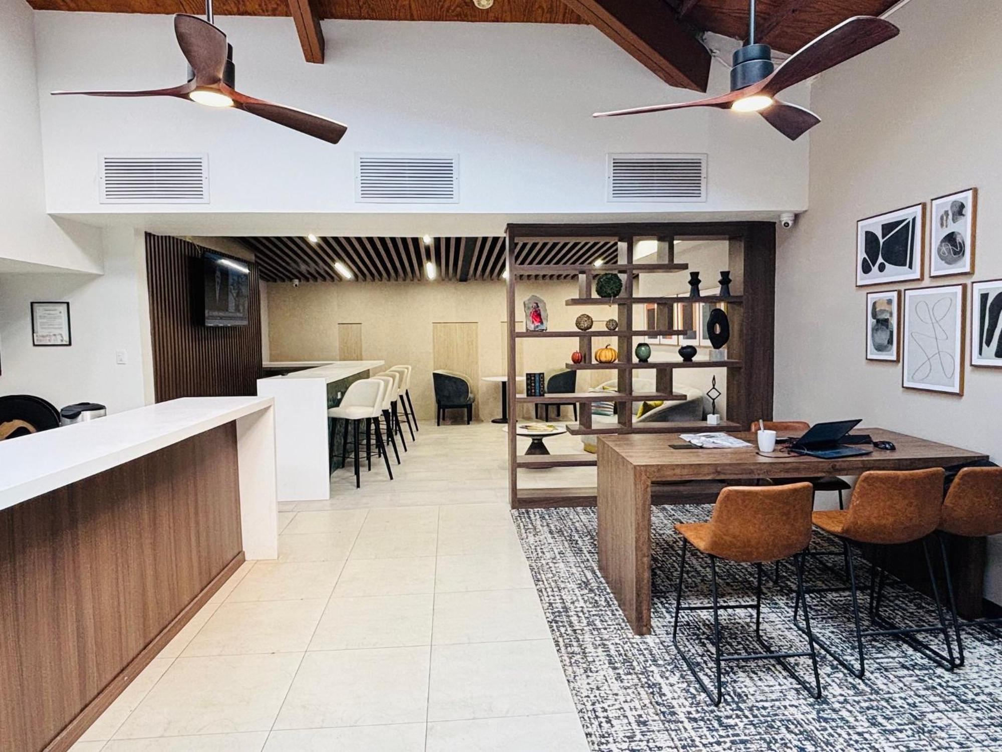 Holiday Inn Hotel & Suites Chihuahua By Ihg Exteriör bild